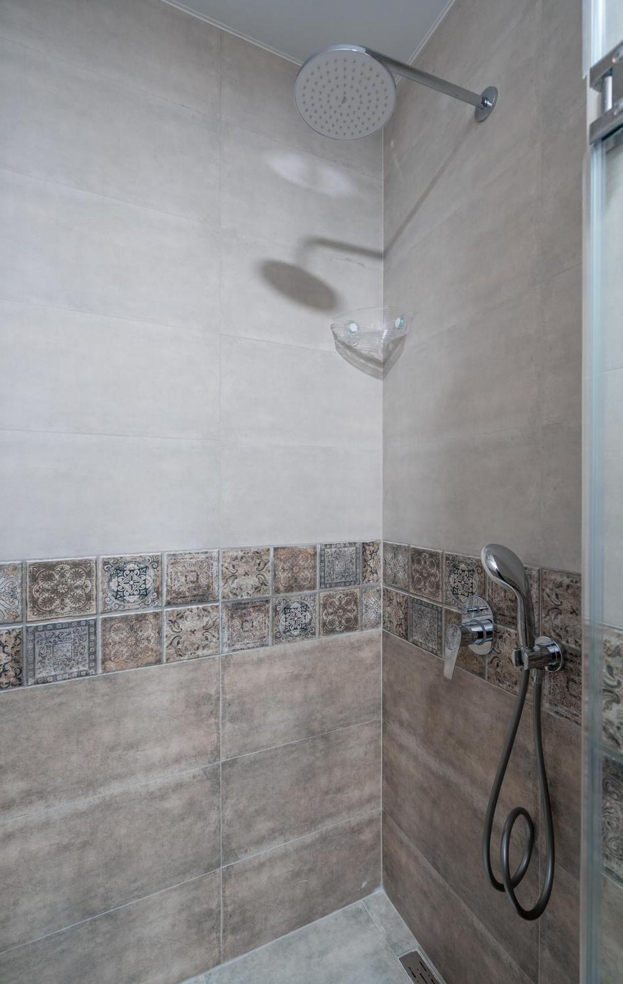Luxury X By Umbrella Aparthotel Τυφλίδα Εξωτερικό φωτογραφία